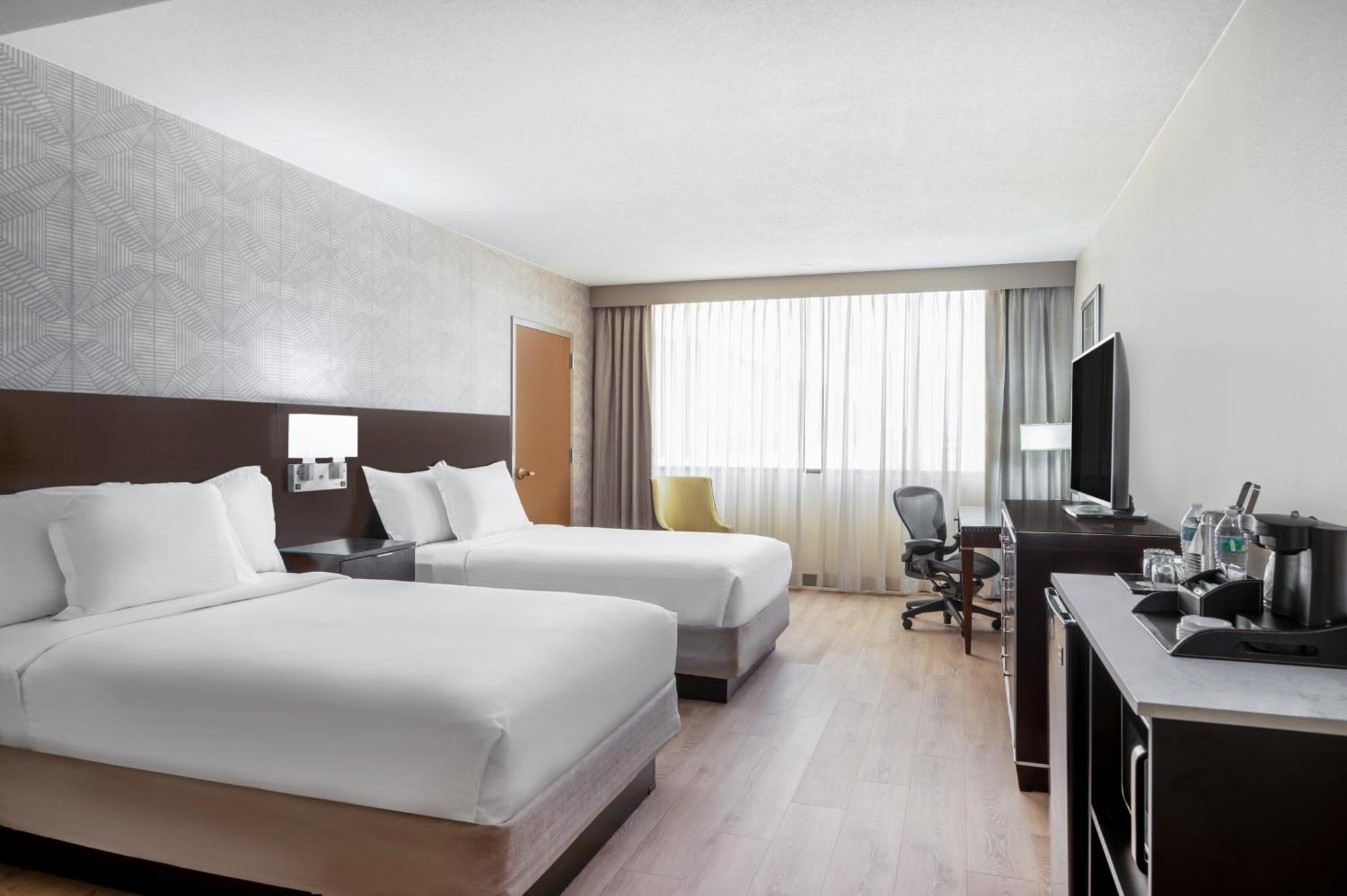 Wyndham Indianapolis Airport Hotel Exterior foto