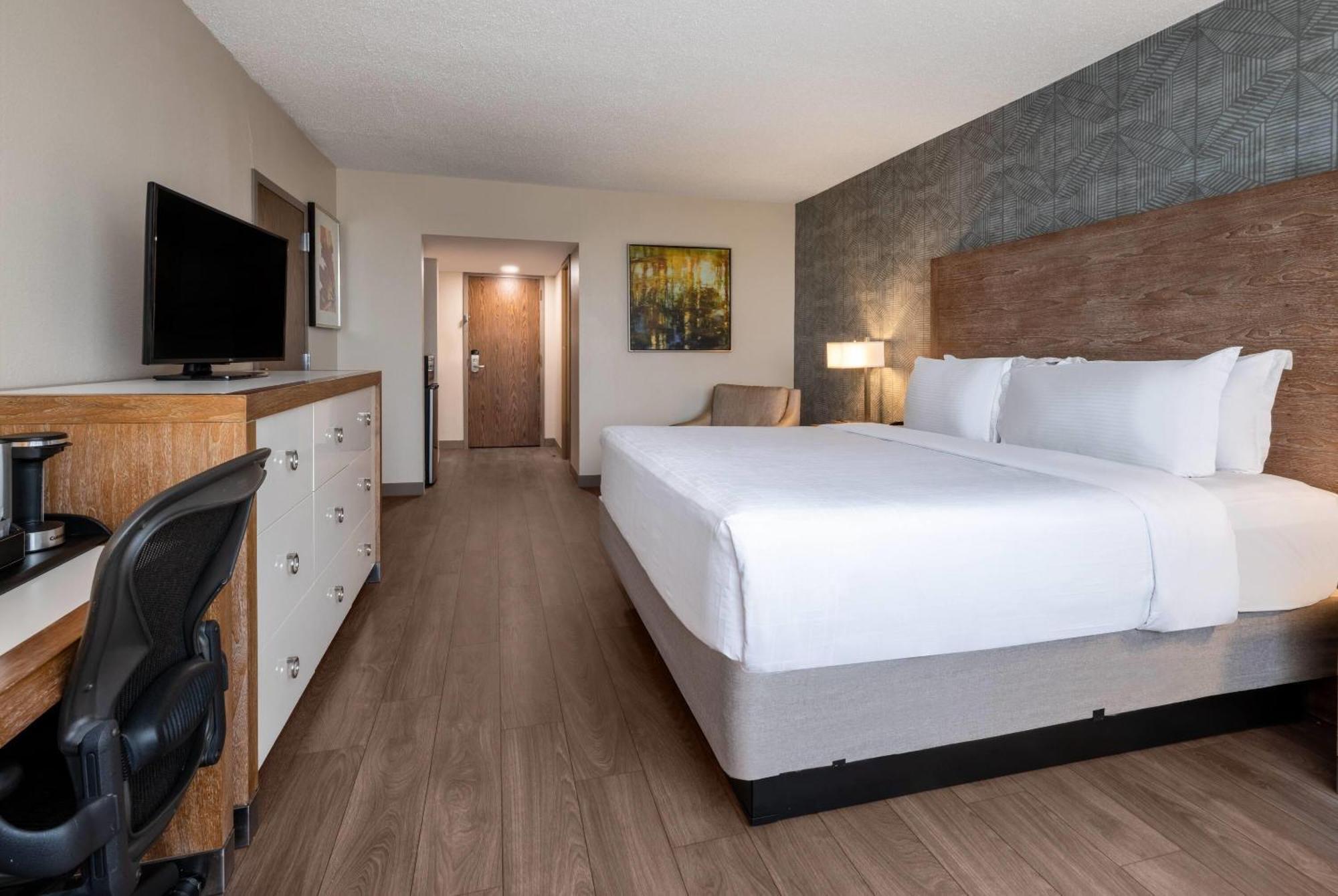 Wyndham Indianapolis Airport Hotel Exterior foto